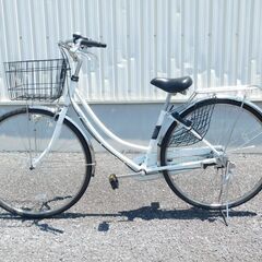 中古自転車多数販売中!　安い自転車は大丈夫？という方　是非ご来店ください!　シティサイクル  Marukin RAINY PREMER マルキン レイニープレミア 27インチ 長く乗るために耐久性が強化されたプレミアムモデル パンクしづらい耐摩耗タイヤ ホワイト 内装3段変速 オートライト ステンレス部品を多用 状態は全体的に良好と思います!　m19