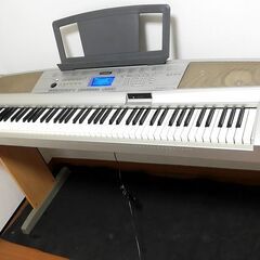電子ピアノ　ヤマハYAMAHA　DGX-500