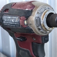 E416◇マキタ◇充電式インパクトドライバ◇バッテリー付き/18V6.0Ah◇TD171D