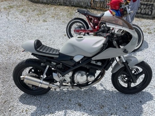 バンディット250リミテッド　カフェレーサー仕様　4発　車両交換あり