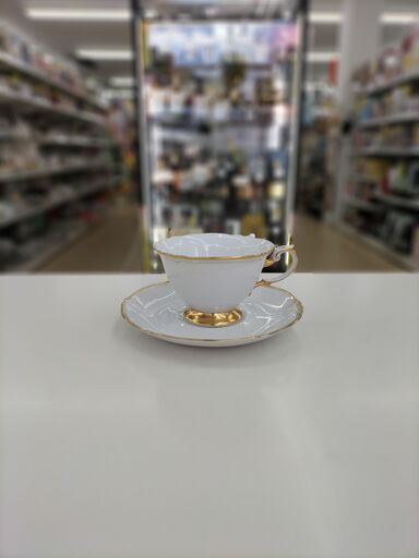 ★ジモティー割有★　The Okura ホワイトマスターピース　カップ＆ソーサー　IK-664