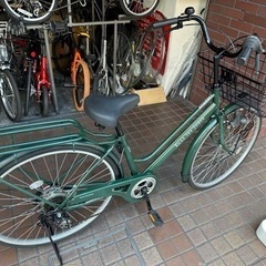 ★美品★26インチ　外装6段変速　LEDダイナモライト　大きめのカゴ付き　カーキ色