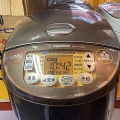 ☆中古￥10,800！ZOUJIRUSHI　10合IH炊飯ジャー　家電　2021年製　NW-VP18E9型　【BF086】