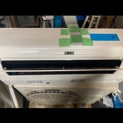 ☆中古￥26,800！HITACHI　2.8kwルームエアコン　家電　2019年製　RAS-W28J(W)型　【BF087】