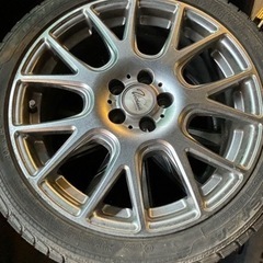 車のパーツ タイヤ、ホイール215/45/17