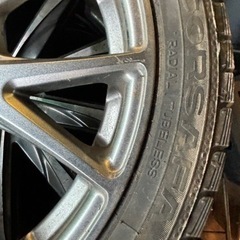 車のパーツ タイヤ、ホイール215/45/17