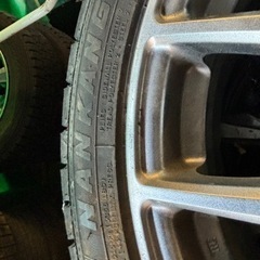 車のパーツ タイヤ、ホイール215/45/17