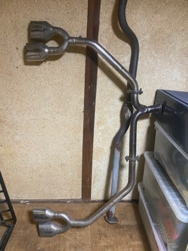 C25 セレナ 4本出しマフラー