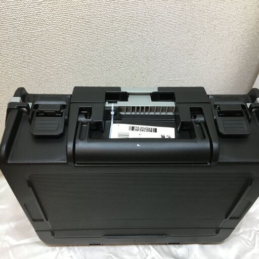 未使用品 マキタ インパクトドライバ TD173DRGXB ブラック 充電器 18V6.0Ahバッテリー×2 ケース付き makita　２