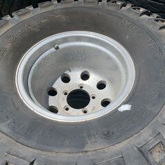 MICKEY THOMPSON（ミッキートンプソン）の中古オフロード用タイヤとホイール４本セット