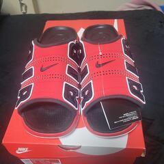 ナイキ　エアモアアップテンポスライド！