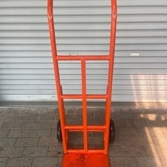 ボンベ台車 ボンベカート ガスボンベ運搬台車 カート キャリー　B0326A001 台車 二輪運搬車 キャリー ハンドトラック 中古品