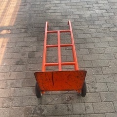 ボンベ台車 ボンベカート ガスボンベ運搬台車 カート キャリー　B0326A001 台車 二輪運搬車 キャリー ハンドトラック 中古品