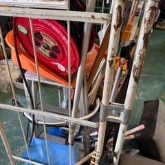 決まりました⚠️本日、明日限定⚠️早い者勝ち！中古品☆道具まとめ！草刈機、剪定ハサミや枝切りなど！まとめて⚠️格安☆中古☆配達相談可能☆早い者勝ち🫵🏾新生活に♪