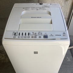 新入荷♪【5.5kg洗濯機】2018年製♪左上面にキズあるため格安で！