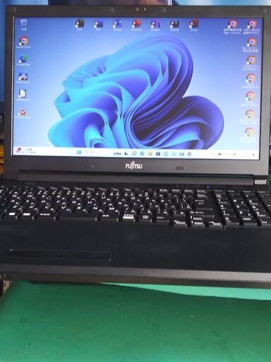 美品です。爆速！ Windows11 Office 2021 LIFEBOOK A576/P i5-6300U （第六世代）メモリ8GB SSD 256GB Webカメラ搭載