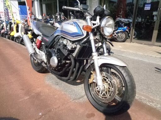 NO.5054　ＣＢ４００ＳＦＶ　水冷４サイクルＤＯＨＣ１６バルブ４気筒４００ｃｃ　ＶＴＥＣエンジン　スペンサーカラー（シルバー＆ブルー）　☆彡