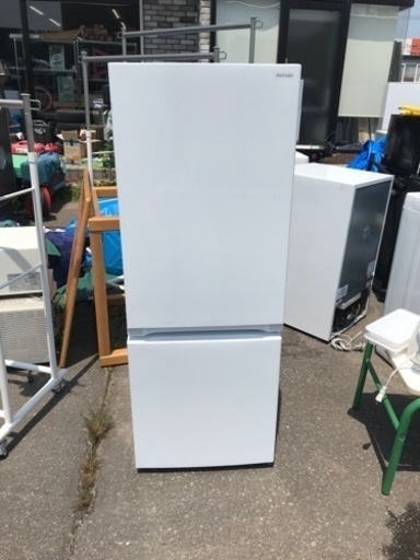 【使用期間短い】ヤマダセレクト　REFAGE YRZ-F15LW 2ドア冷蔵庫 156L 右開き ホワイト  2024年製