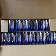 アルカリ乾電池単3 、28本セット。Panasonicエボルタ。