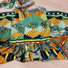 【新品未使用】シルク混スカーフリメイクワンピース　オレンジ＆緑系　M