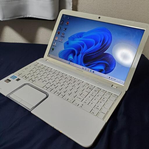 【完売！】[爆速保証]Core i5/メモリ16GB/SSD512GB/Win11/Office2021/Photoshop/illustrator/Webカメラ/ブルーレイドライブ/Toshiba Lifebook T552/