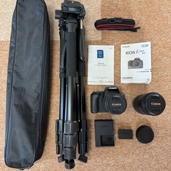 中古美品Canon EOS Kiss X9 ダブルズームキット ブラック EOS KISS X9 