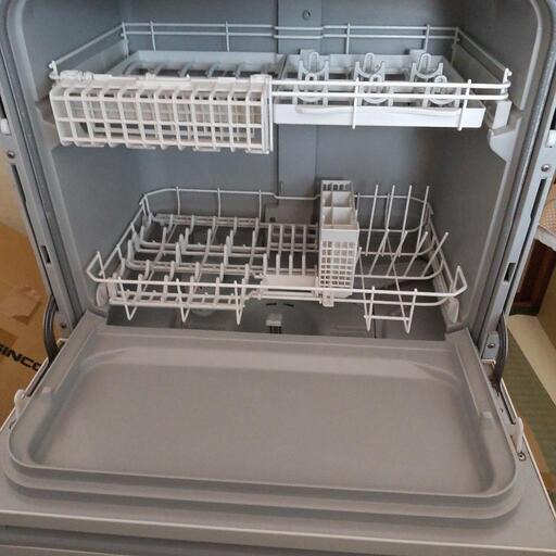 y700☆PayPay対応 Panasonic 2014年製 電気食器洗い乾燥機 食洗機 NP-TR7
