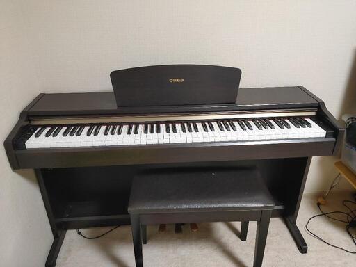 ヤマハ YAMAHA YDP-123 デジタルピアノ（ダークローズウッド調）楽器　椅子付き