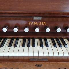 アンティーク YAMAHA 足踏みオルガン(インテリア) インテリアにいかがですか？ヤマハ足踏みオルガン買取りました