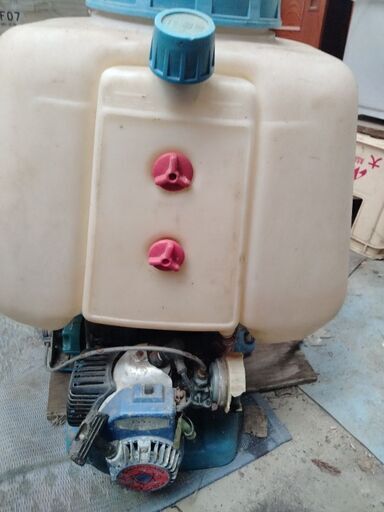 エンジン噴霧機　20l 大容量