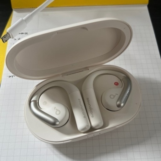 ヘッドフォン Anker Soundcore Aerofit