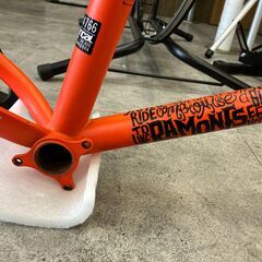 COMMENCAL 「コメンサル」 RAMONES 2013年モデル フレーム / 福岡アイランドシティ店 rc-ITZ5YF0I83B3-f1uW