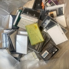 昔のカセットテープ　大量
