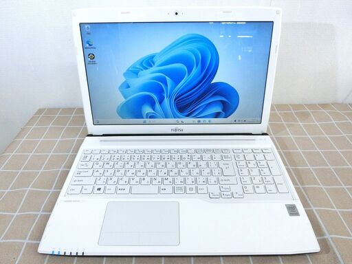 【おみせっち】FUJITSU LIFEBOOK ノートパソコン 3558U メモリ4GB SSD240GB Windows11Pro