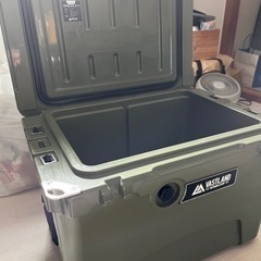 Vastland タフクーラーボックス33.1L オリーブ