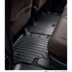 【美品】フリード、フリードプラス　純正ラバーマット　車のパーツ 内装、インテリア