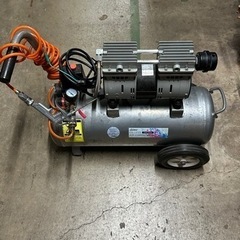 エアーコンプレッサー DAR3000 オイルレス 30L