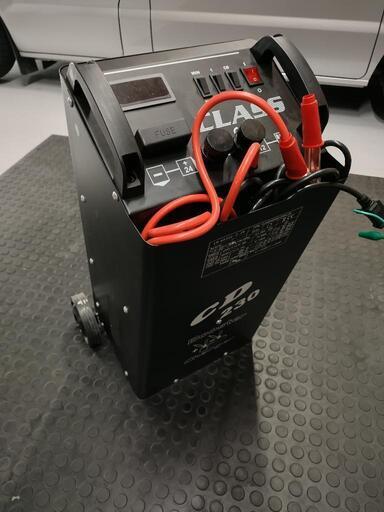 Booster Charger　CD230　バッテリーチャージ　エンジンスターター
