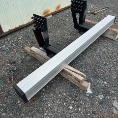 北海道 旭川 大型トラック ダンプ セルフ UD アルミリアバンパー ステー付き T3W 23683963 B3L 23683958 