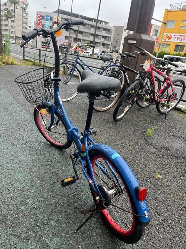 リサイクルショップどりーむ天保山店　No1228　自転車　折り畳み自転車　チャリ　カゴ付き　20インチ　美品