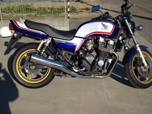 ＣＢ７５０　ＲＣ４２　キャブレター式空冷４発の最終型が最大の売り ケイヒン等のレース用キャブに換装する目的にもどうぞ！