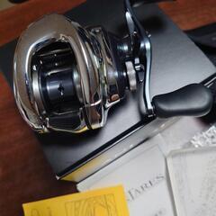 バス釣り19アンタレス（右巻きノーマル）