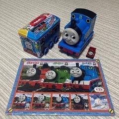 機関車　トーマス　貯金箱　おもちゃ パズル　缶　　