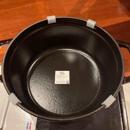 staub ストウブ 18cm ナス 廃盤レアカラー 新品 - 電磁調理器