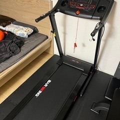 ランニングマシン　ルームランナー　ウォーキング