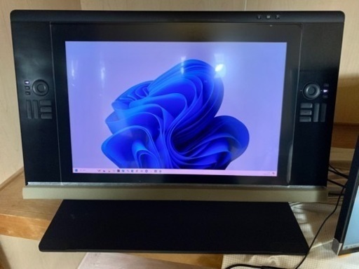 ワコム　液晶ペンタブレット　DTH-2400
