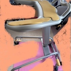 歩行器　パラマウントベッド