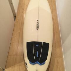 ハンドメイドサーフボードです！！　ショルダーからインサイドまでロングライディング向け　美品