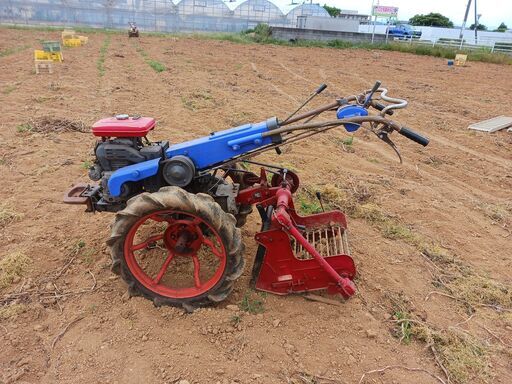 浜松発　値下げしました。掘り取り機　ジャガイモ。甘藷等にどうぞ