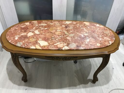 イタリア製 大理石センターテーブル ～現在も販売中 【新品で72000円】 全然傷とかないので、新品と変わりません